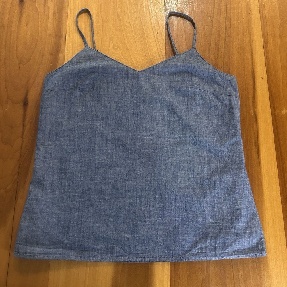 J Crew Women’s Tank. Size 2. Chambray Blue. V Neck. Pullover. Lined